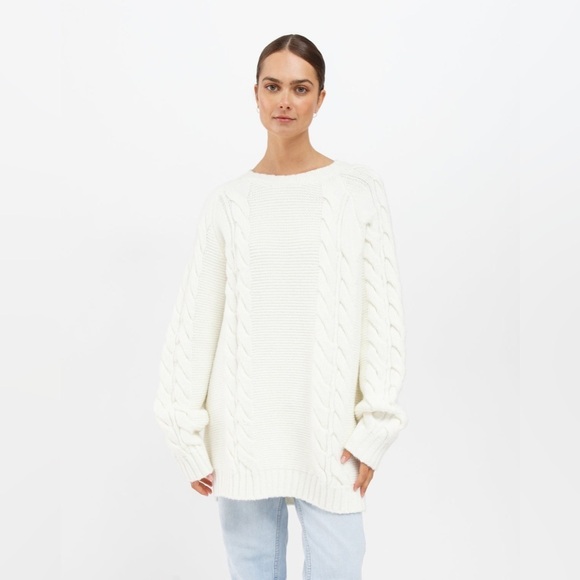 Brunette The Label Sweaters - Brunette the Label Adele Cable Knit Sweater in Cream/ Whit - Size L/XL